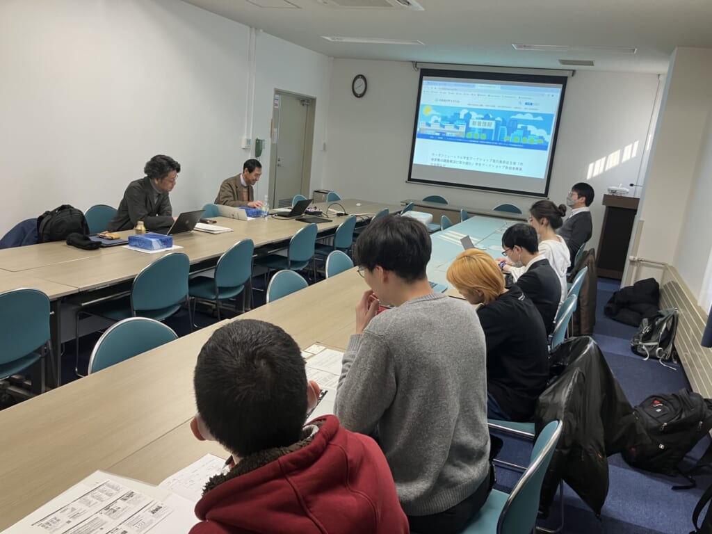 大阪大学の学生らが来学し、大学のサステイナビリティ活動について意見交換を行いました